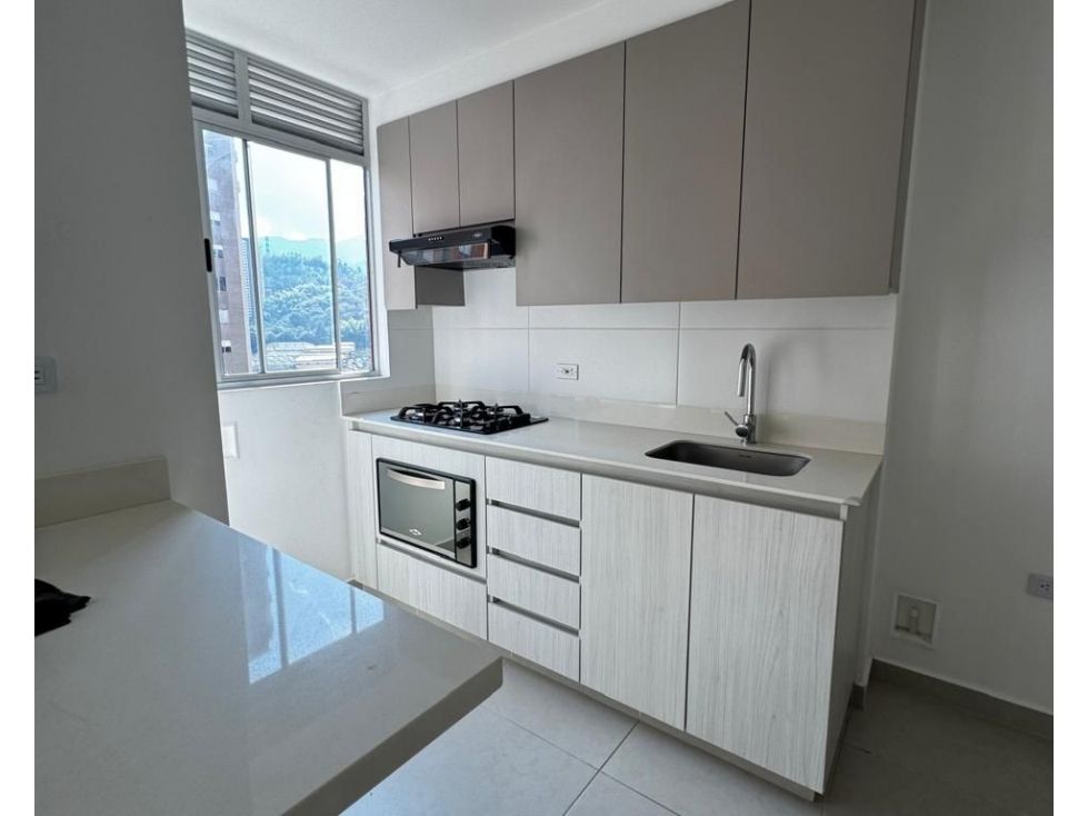 Apartamento en arriendo Antioquia Sabaneta Ancon Sur 70 m2 Habitaciones 3 Baños 2 Garajes 1 Precio $3000000