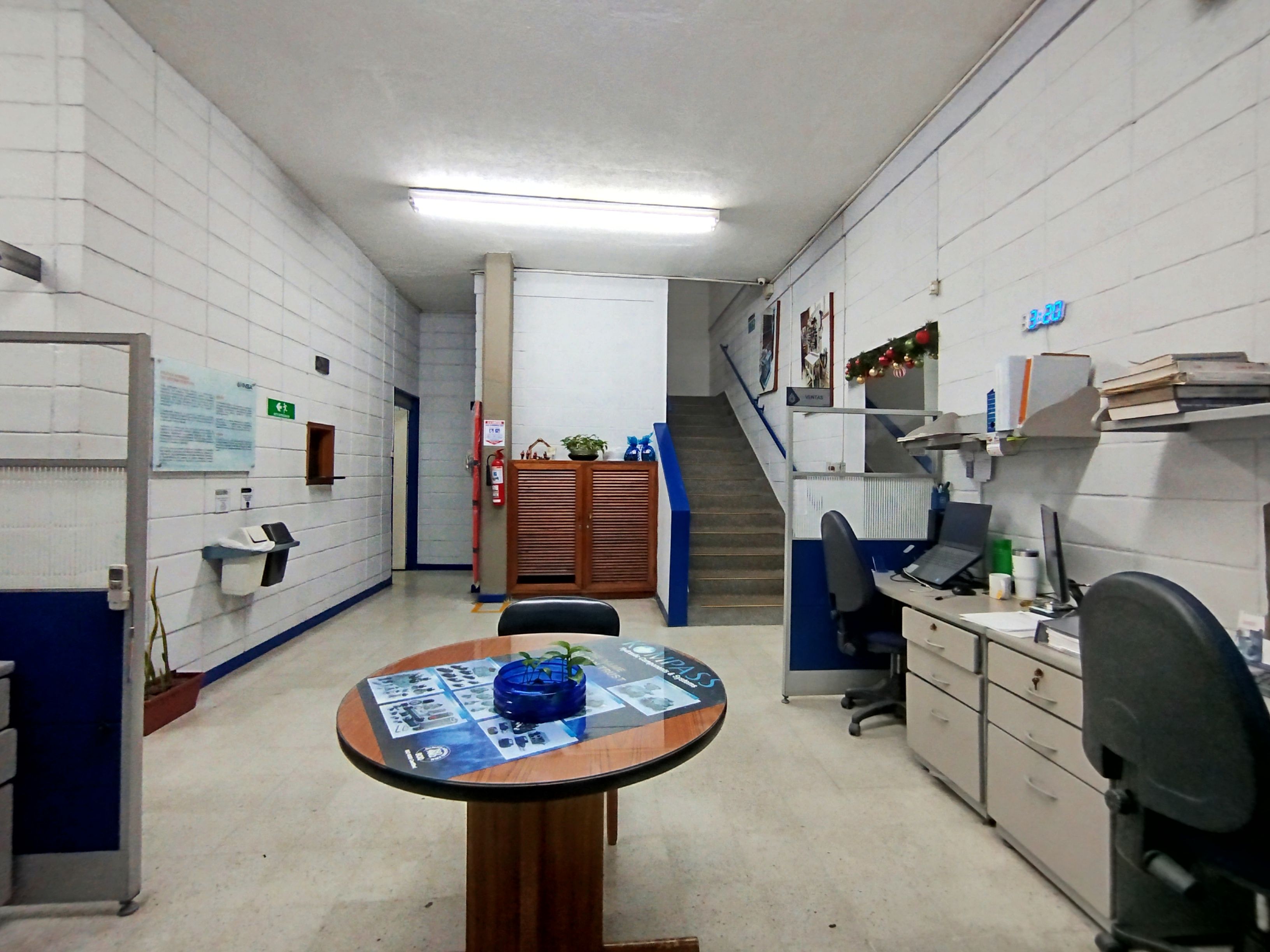 Local en arriendo Antioquia Itagüí San Fernando 385 m2 Habitaciones 0 Baños 3 Garajes 0 Precio $17343000