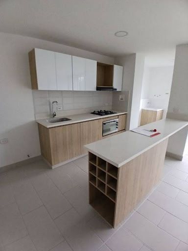 Apartamento en arriendo Antioquia Medellín Cuarta Brigada 100 m2 Habitaciones 3 Baños 3 Garajes 1 Precio $3600000