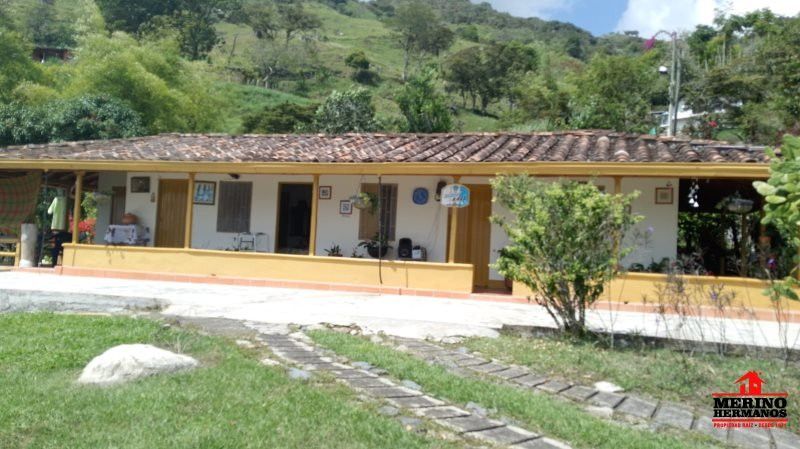 Finca en venta Antioquia Barbosa Buenos Aires 135 m2 Habitaciones 3 Baños 3 Garajes 0 Precio $290000000