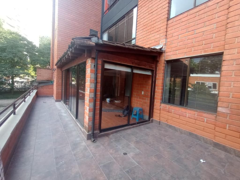 Apartamento en arriendo Antioquia Medellín El Diamante No2 130 m2 Habitaciones 3 Baños 3 Garajes 2 Precio $4600000