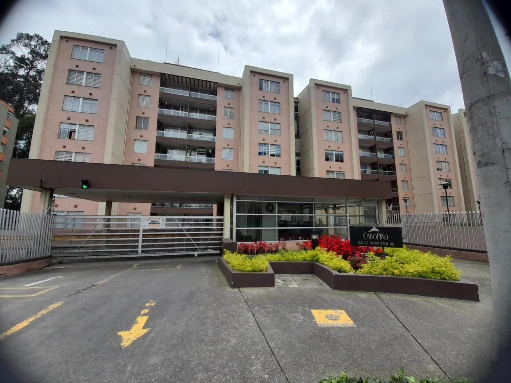 Apartamento en arriendo Cundinamarca Bogotá Club Los Lagartos 78 m2 Habitaciones 3 Baños 2 Garajes 1 Precio $2892000