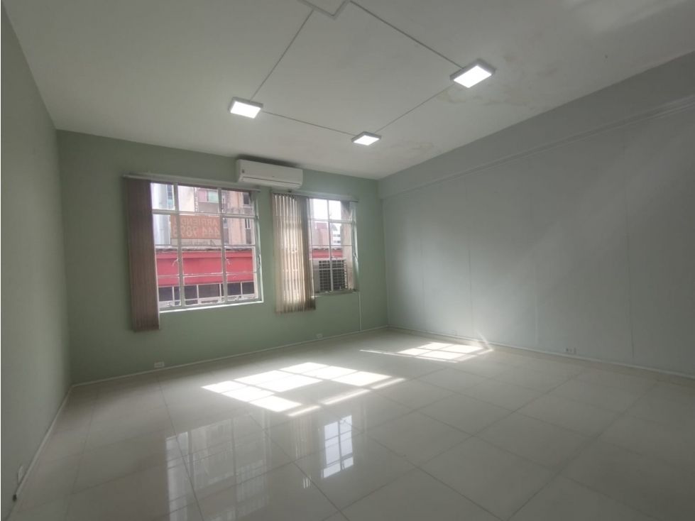 Oficina en venta Antioquia Medellín La Candelaria 53 m2 Habitaciones 0 Baños 0 Garajes 0 Precio $140000000