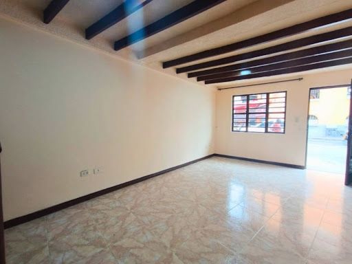 Casa en arriendo Caldas Manizales Alta Suiza 90 m2 Habitaciones 4 Baños 2 Garajes 1 Precio $2000000