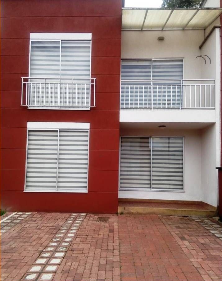 Casa en arriendo Caldas Manizales Cr Sierra Verde 130 m2 Habitaciones 3 Baños 3 Garajes 2 Precio $3250000