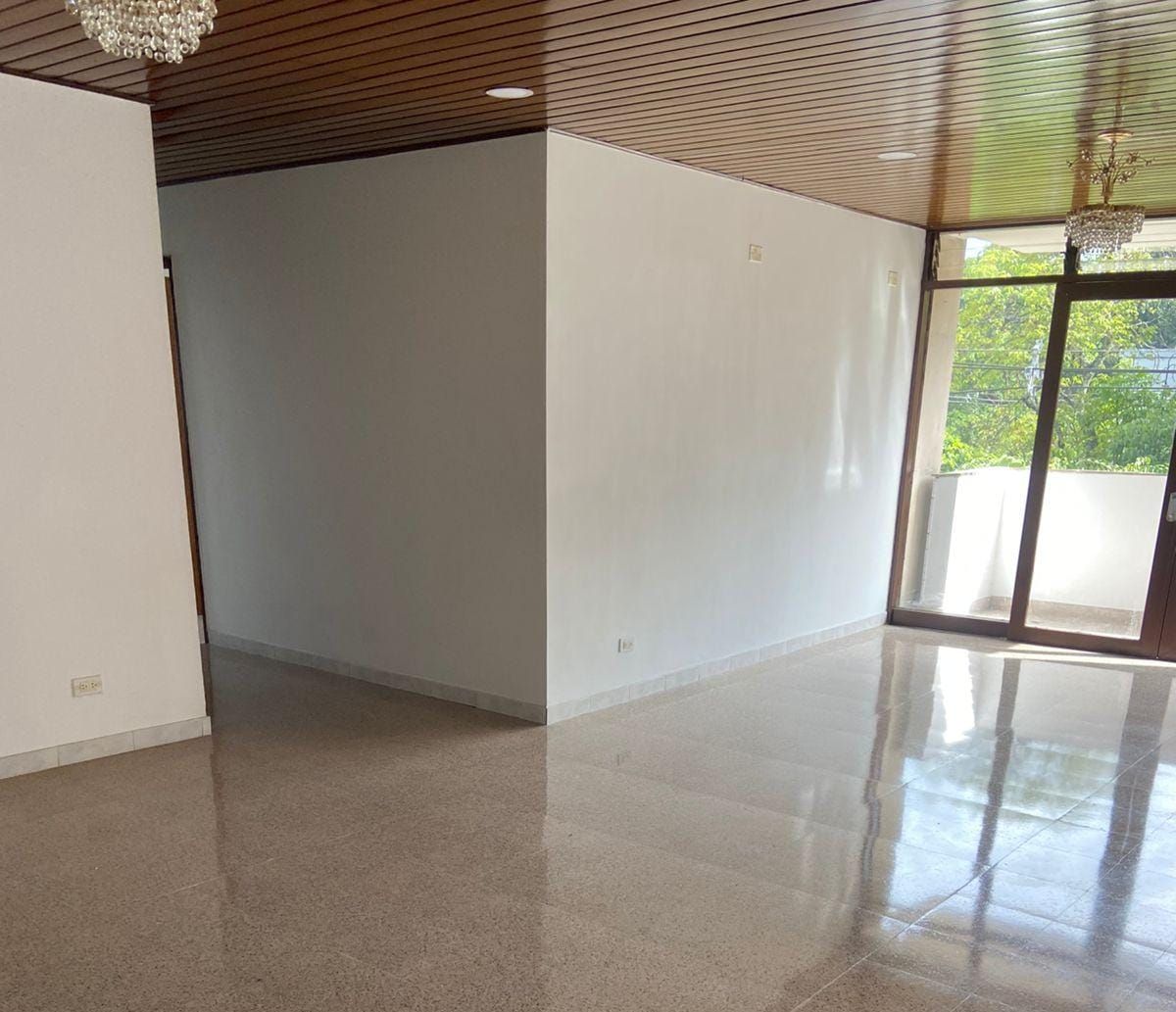 Apartamento en arriendo Antioquia Medellín Calasanz 130 m2 Habitaciones 4 Baños 1 Garajes 1 Precio $3300000
