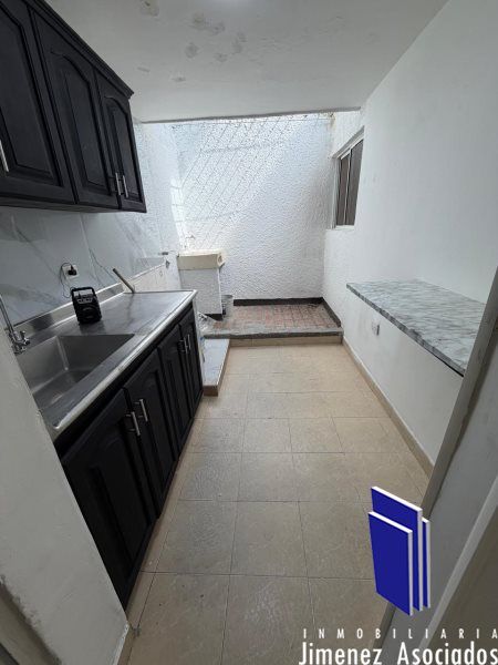 Apartamento en arriendo Antioquia Medellín Perpetuo Socorro 50 m2 Habitaciones 2 Baños 1 Garajes 0 Precio $1400000