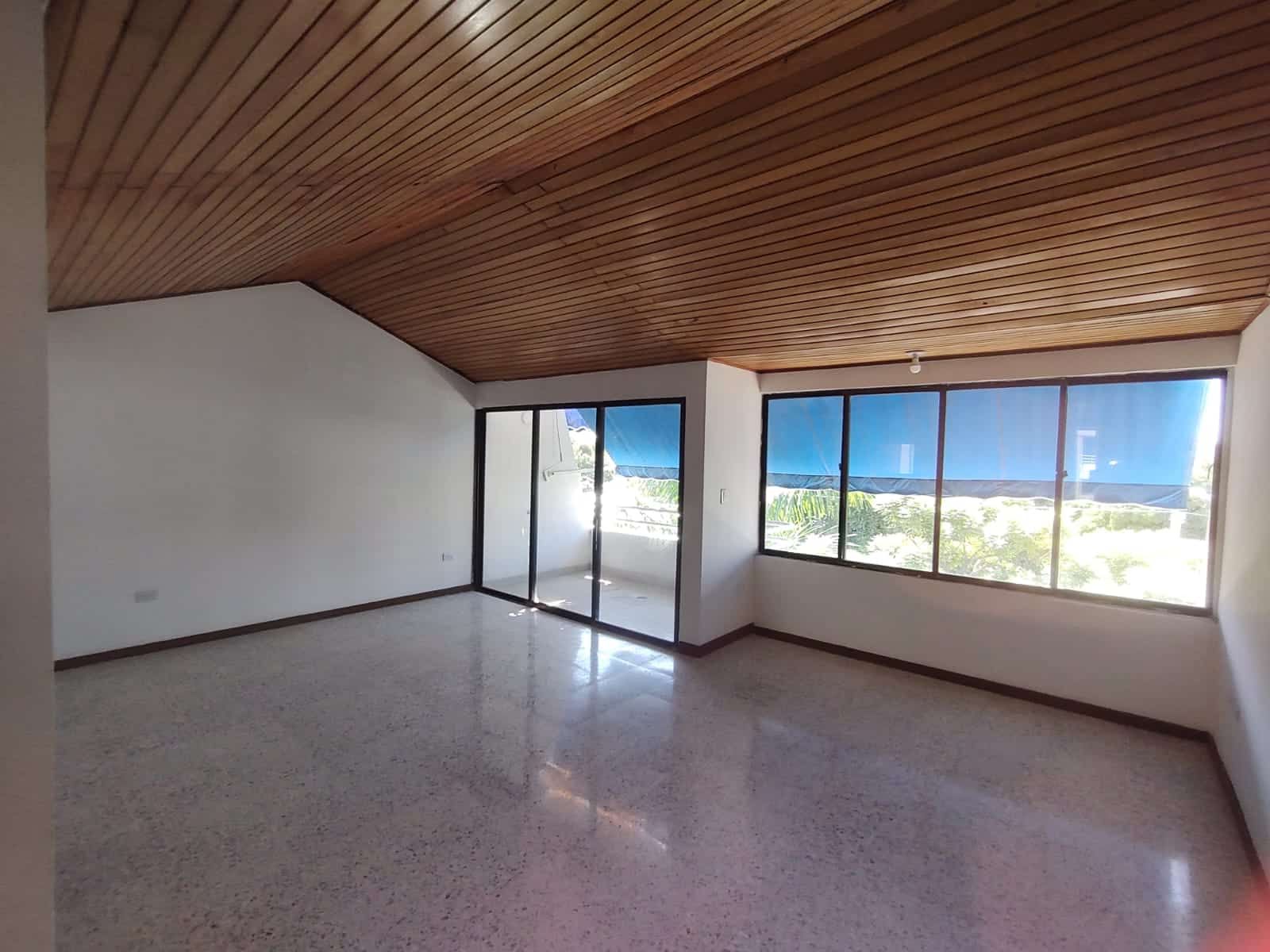 Apartamento en arriendo Bolívar Cartagena Manga 111 m2 Habitaciones 3 Baños 3 Garajes 1 Precio $2599626