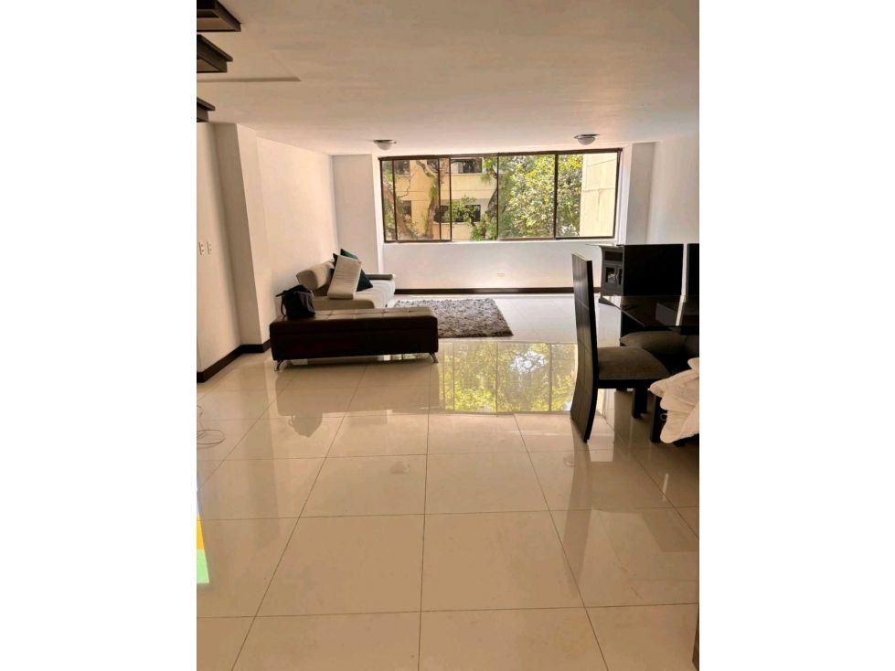 Apartamento en venta Valle Del Cauca Cali Centenario 150 m2 Habitaciones 3 Baños 3 Garajes 2 Precio $550000000