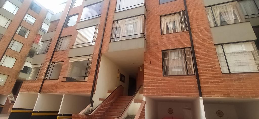 Apartamento en venta Cundinamarca Bogotá El Plan 52 m2 Habitaciones 3 Baños 1 Garajes 1 Precio $279000000