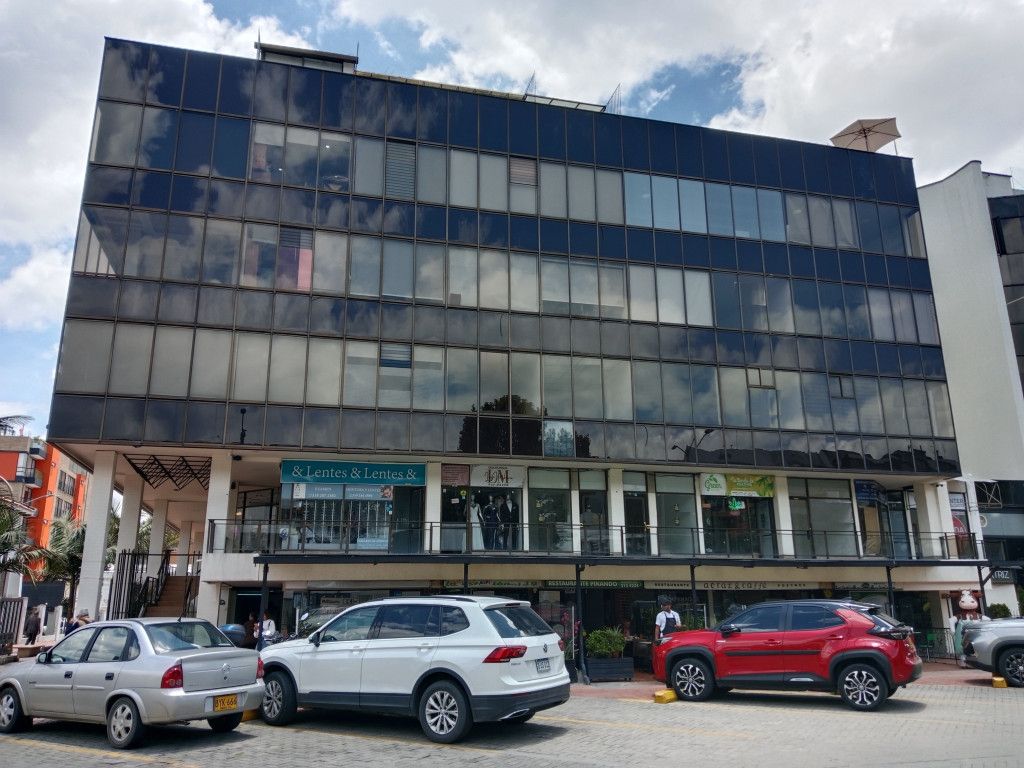 Consultorio en arriendo Cundinamarca Bogotá Santa Barbara Occidental 14 m2 Habitaciones 0 Baños 1 Garajes 0 Precio $1800000