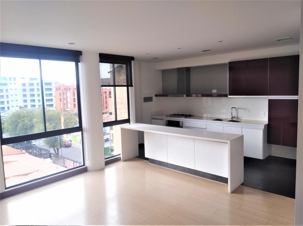Apartamento en venta Cundinamarca Bogotá Santa Barbara Occidental 90 m2 Habitaciones 1 Baños 2 Garajes 2 Precio $795000000