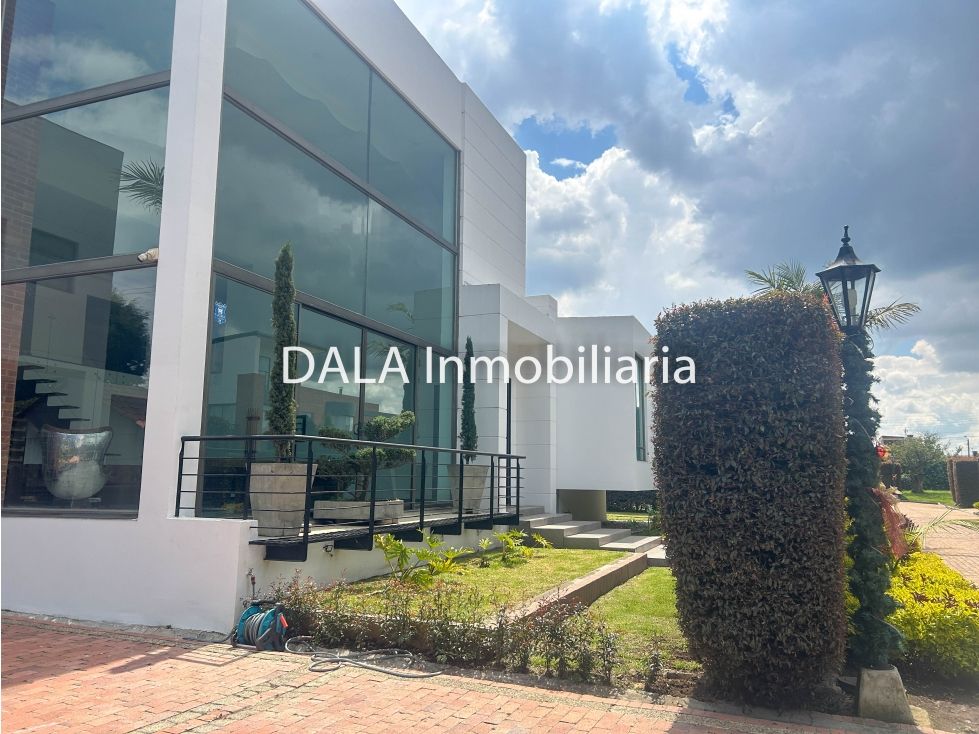 Casa en venta Cundinamarca Chía Vereda Bojaca 341 m2 Habitaciones 3 Baños 6 Garajes 8 Precio $1549900000