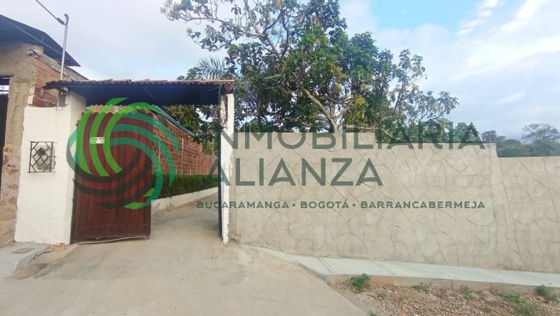 Casa en arriendo Santander Girón Girón 1000 m2 Habitaciones 3 Baños 2 Garajes 0 Precio $1600000