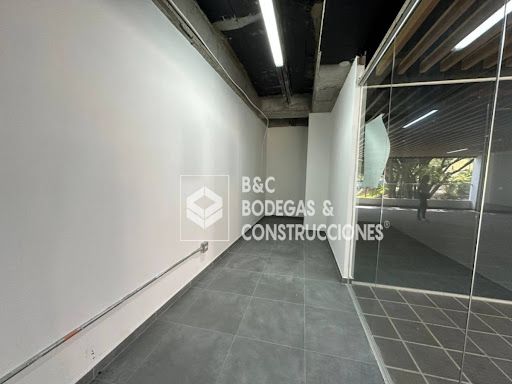 Local en arriendo Antioquia Sabaneta Lagos De La Doctora 30 m2 Habitaciones 0 Baños 2 Garajes 2 Precio $1500000