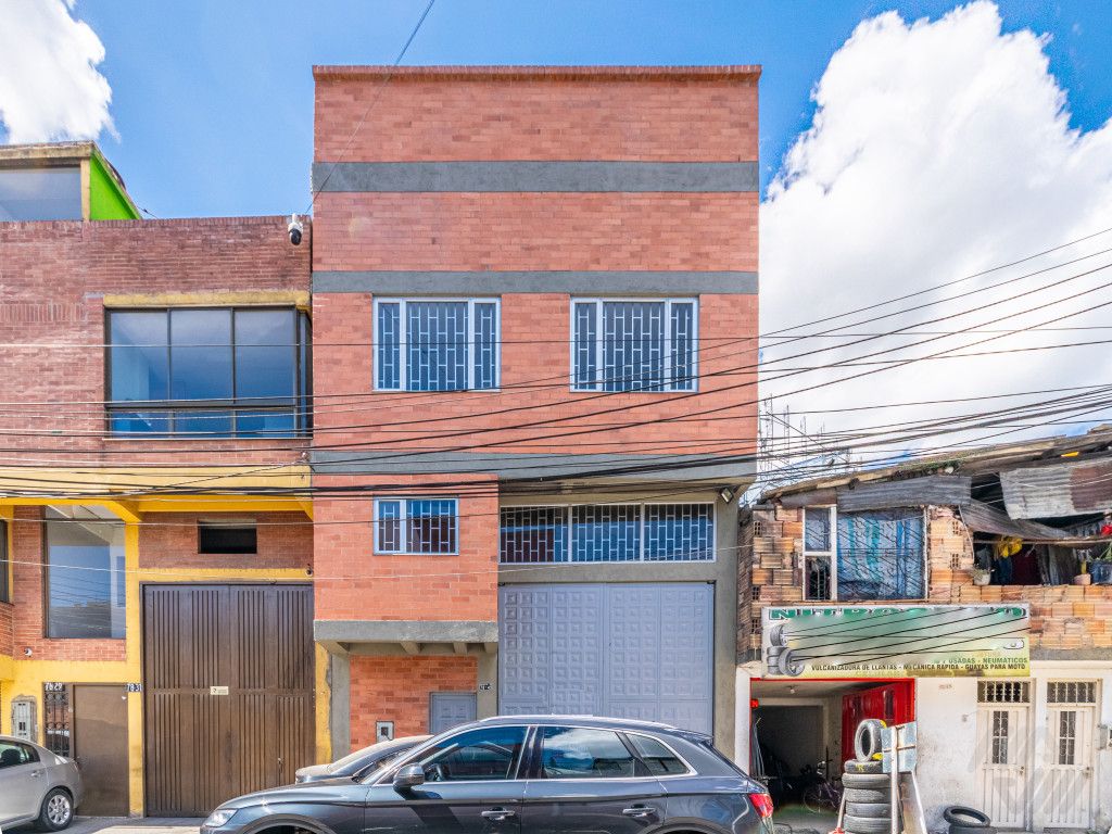 Bodega en arriendo Cundinamarca Bogotá San Jose De La Granja 170 m2 Habitaciones 0 Baños 3 Garajes 0 Precio $6500000