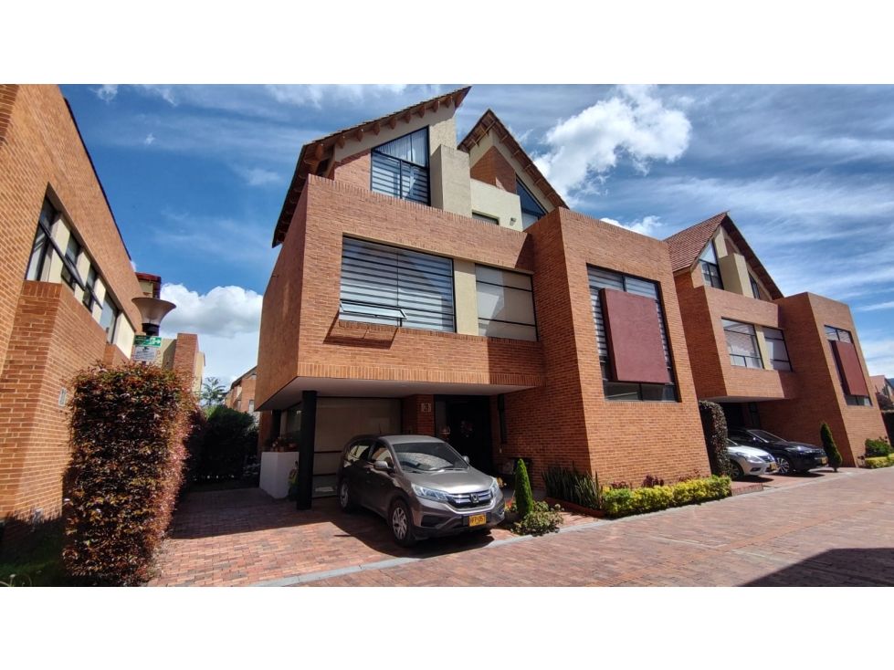 Casa en venta Cundinamarca Chía Vereda Bojaca 270 m2 Habitaciones 4 Baños 5 Garajes 3 Precio $1300000000