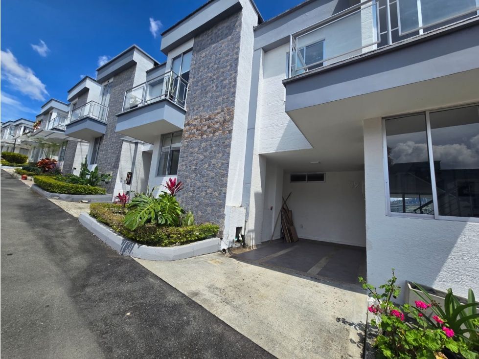 Casa en venta Quindío Armenia Br Parque Residencial Santa Barbara 100 m2 Habitaciones 3 Baños 3 Garajes 1 Precio $635000000