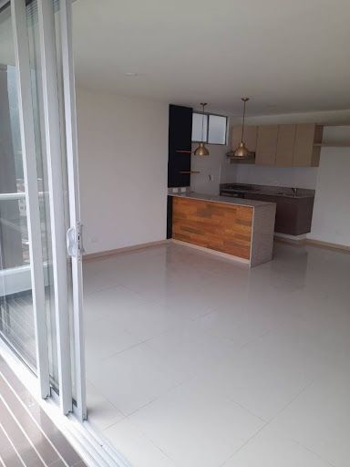 Apartamento en arriendo Antioquia Medellín Asomadera No2 72 m2 Habitaciones 2 Baños 2 Garajes 1 Precio $3500000