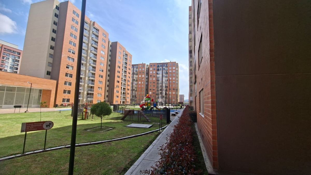 Apartamento en arriendo Cundinamarca Madrid Madrid 63 m2 Habitaciones 3 Baños 2 Garajes 0 Precio $1200000