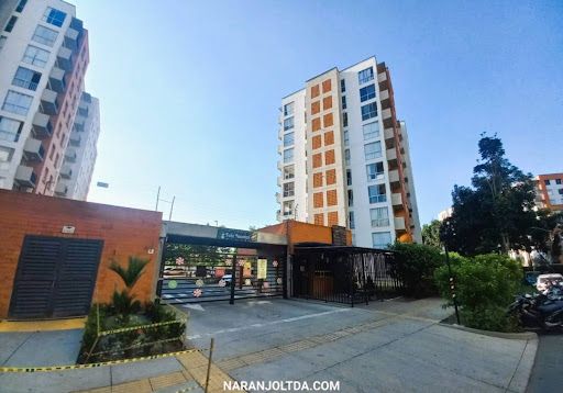 Apartamento en arriendo Valle Del Cauca Cali Conjunto Residencial Magenta 68 m2 Habitaciones 3 Baños 2 Garajes 1 Precio $1350000