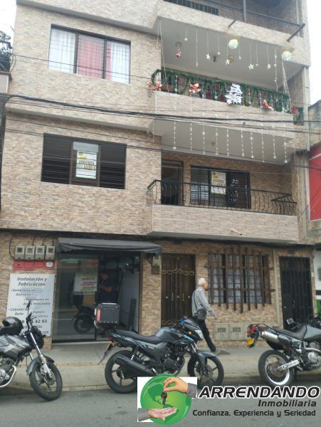 Casa en arriendo Antioquia Itagüí Los Naranjos 110 m2 Habitaciones 4 Baños 2 Garajes 0 Precio $2400000