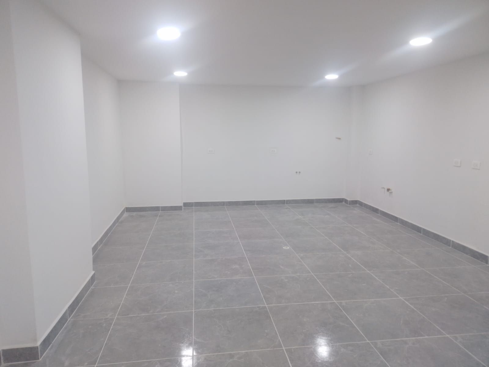 Local en arriendo Antioquia Medellín Rosales 110 m2 Habitaciones 0 Baños 1 Garajes 0 Precio $4500000