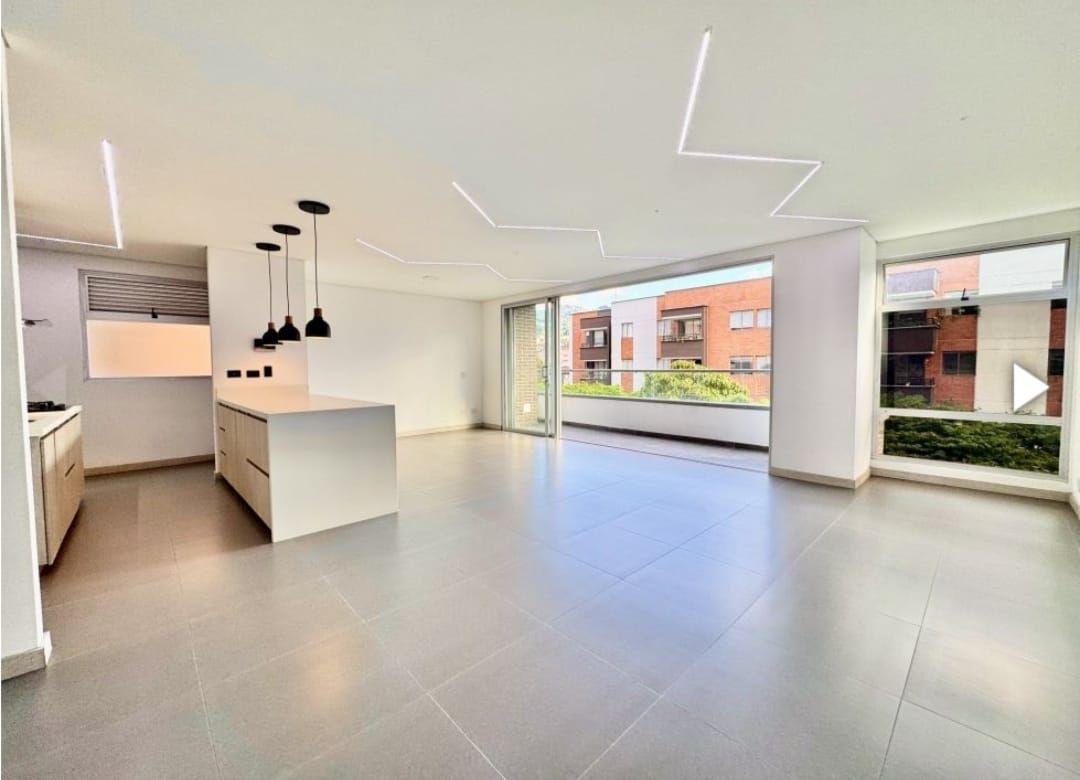 Apartamento en venta Antioquia Envigado Villa Grande 168 m2 Habitaciones 3 Baños 5 Garajes 3 Precio $1150000000