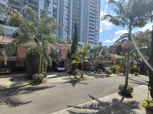 Casa en arriendo Antioquia Envigado Zúñiga 153 m2 Habitaciones 3 Baños 3 Garajes 2 Precio $8000000