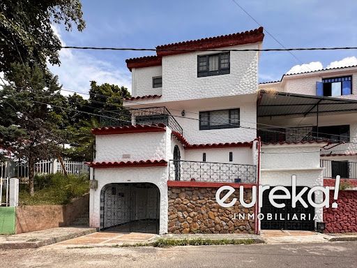 Casa en arriendo Tolima Ibagué Br La Macarena Parte Alta 260 m2 Habitaciones 9 Baños 5 Garajes 2 Precio $5000000