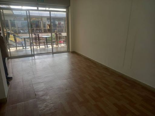 Local en arriendo o venta Antioquia Medellín Villa Del Socorro 35 m2 Habitaciones 0 Baños 1 Garajes 0 Precio venta $260000000 Precio arriendo $2000000