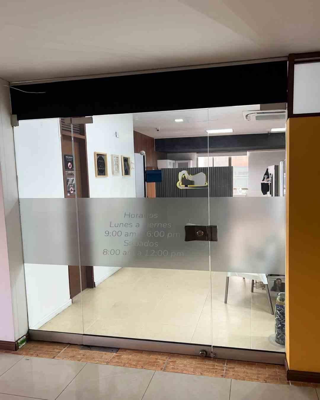 Oficina en venta Valle Del Cauca Cali Vista Hermosa 60 m2 Habitaciones 0 Baños 1 Garajes 0 Precio $740000000