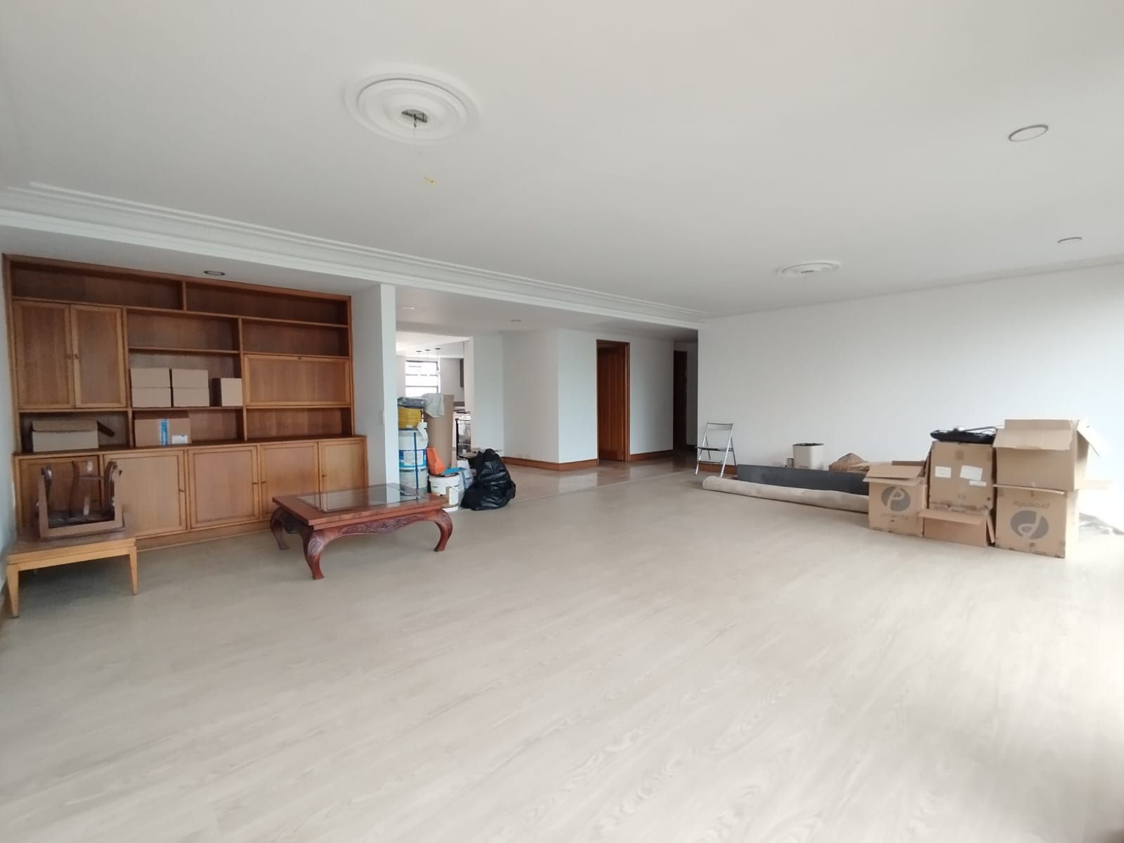 Apartamento en arriendo Antioquia Medellín Astorga 245 m2 Habitaciones 3 Baños 5 Garajes 2 Precio $9500000