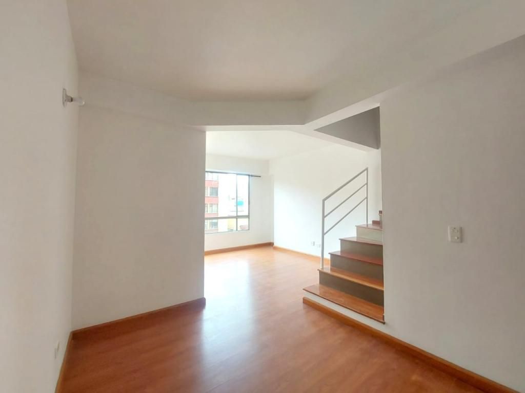 Apartamento en arriendo Cundinamarca Bogotá Gran América 70 m2 Habitaciones 2 Baños 2 Garajes 1 Precio $3084400