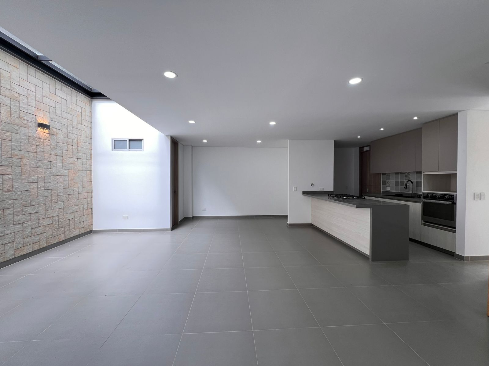 Casa en venta Antioquia Rionegro Gualanday 170 m2 Habitaciones 3 Baños 4 Garajes 5 Precio $1180000000