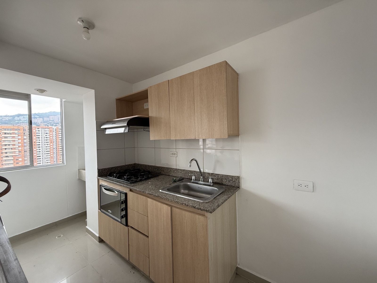 Apartamento en arriendo Antioquia Medellín San German 70 m2 Habitaciones 3 Baños 2 Garajes 1 Precio $3000000