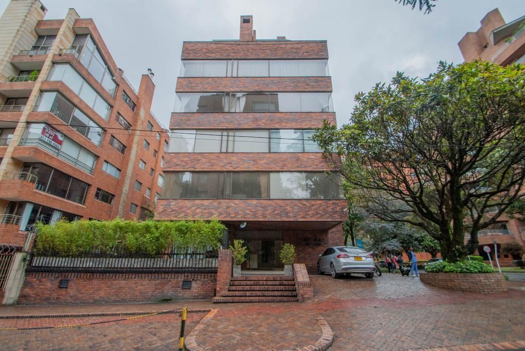 Apartamento en arriendo Cundinamarca Bogotá El Retiro 160 m2 Habitaciones 3 Baños 3 Garajes 2 Precio $9174000