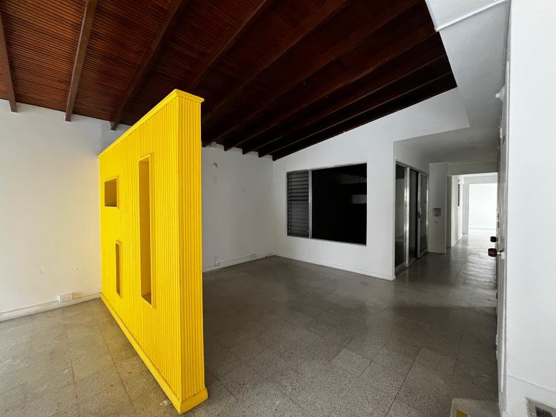Casa en arriendo Antioquia Medellín El Nogal- Los Almendros 230 m2 Habitaciones 6 Baños 6 Garajes 1 Precio $5000000