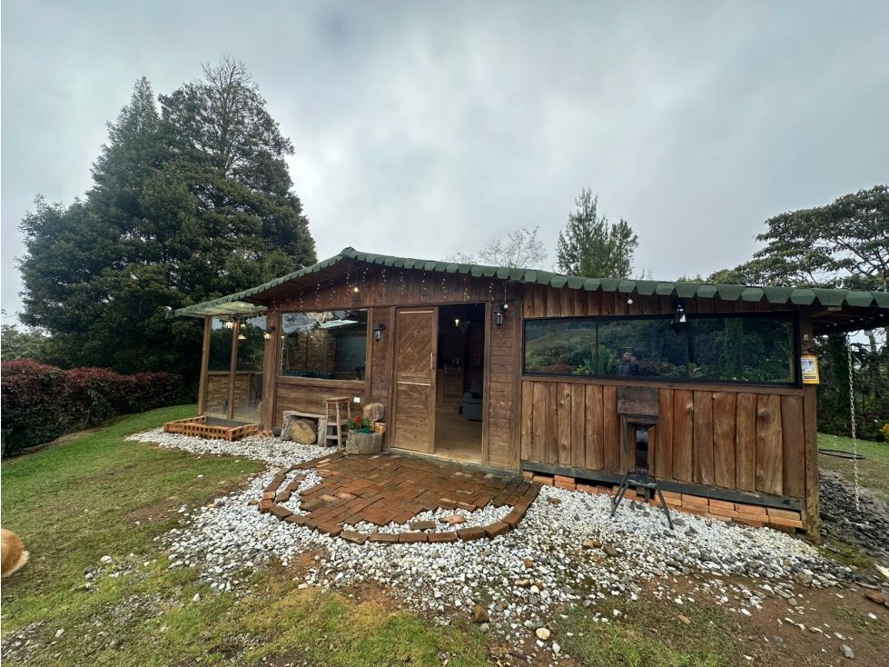 Casa en arriendo Antioquia Envigado Envigado 150 m2 Habitaciones 3 Baños 2 Garajes 2 Precio $4800000