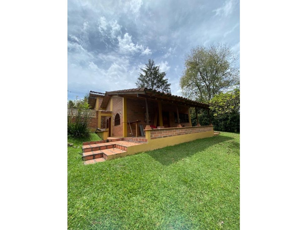 Casa en arriendo Antioquia El Retiro El Retiro 400 m2 Habitaciones 4 Baños 4 Garajes 2 Precio $11000000