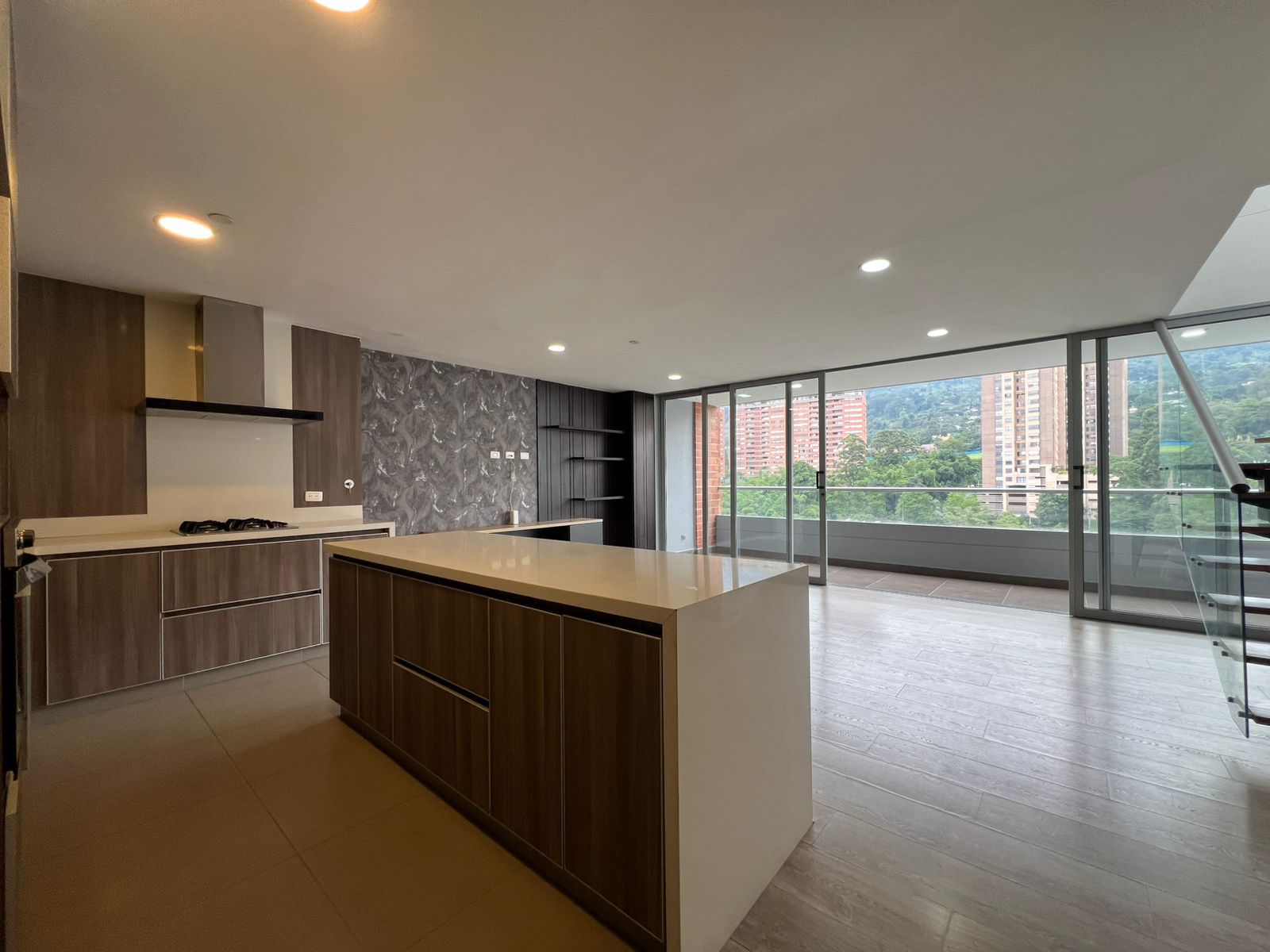 Apartamento en arriendo Antioquia Envigado Loma De Las Brujas 205 m2 Habitaciones 3 Baños 4 Garajes 2 Precio $11200000