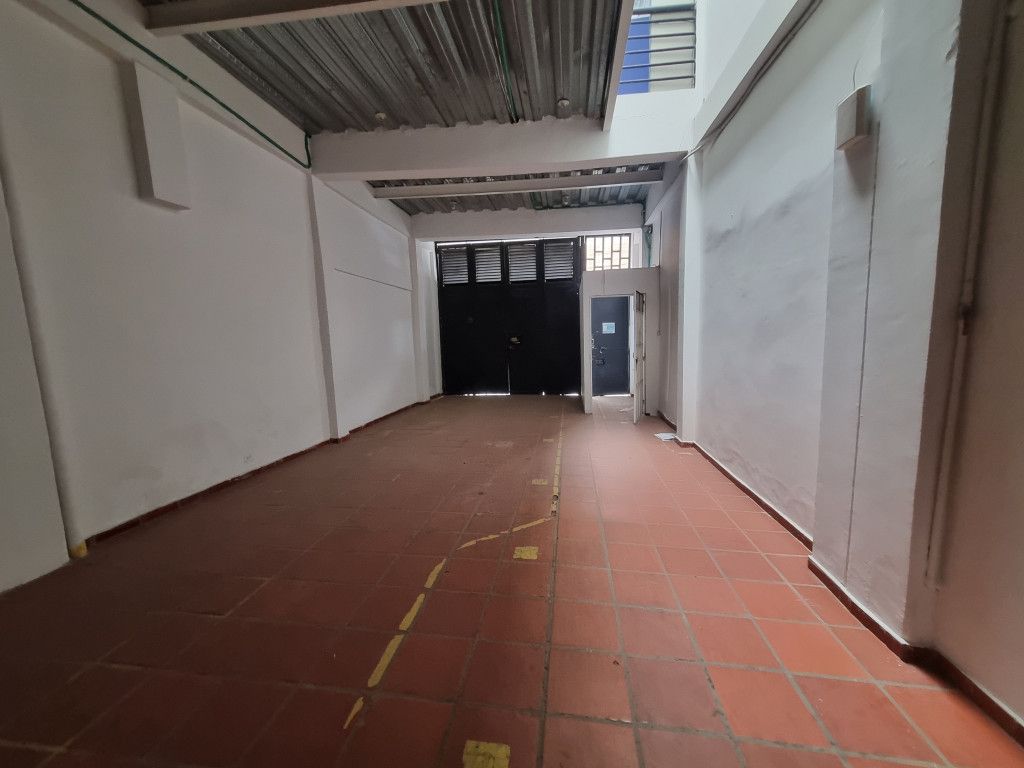 Bodega en arriendo Cundinamarca Bogotá Las Ferias 320 m2 Habitaciones 0 Baños 3 Garajes 0 Precio $8000000
