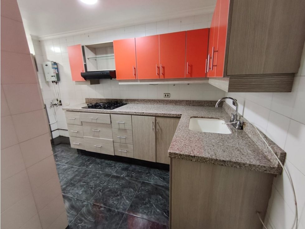 Apartamento en arriendo Antioquia Medellín Bolivariana 126 m2 Habitaciones 3 Baños 3 Garajes 2 Precio $4000000