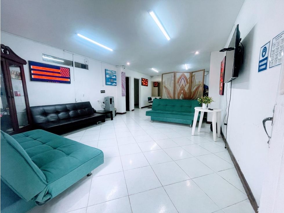 Casa en venta Valle Del Cauca Cali Cañaveralejo - Seguros Patria 192 m2 Habitaciones 25 Baños 10 Garajes 2 Precio $2900000000