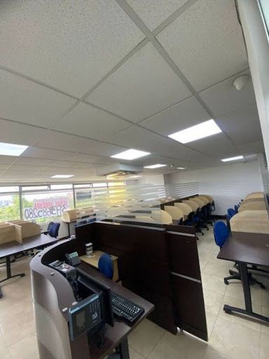 Oficina en arriendo Cundinamarca Bogotá Cofradía 70 m2 Habitaciones 0 Baños 4 Garajes 2 Precio $6500000