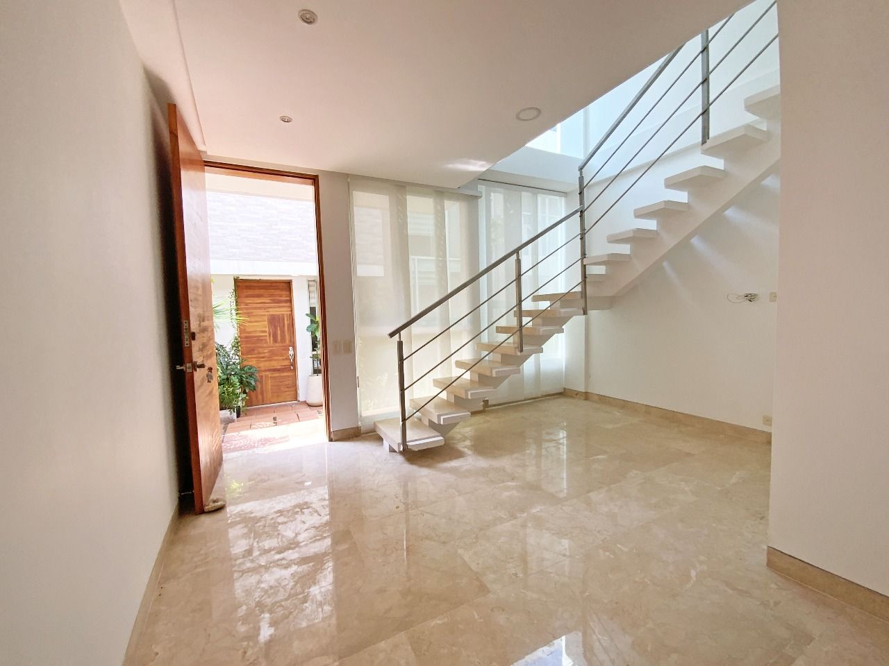 Apartamento en arriendo Atlántico Puerto Colombia Pradomar 131 m2 Habitaciones 3 Baños 3 Garajes 1 Precio $2500000