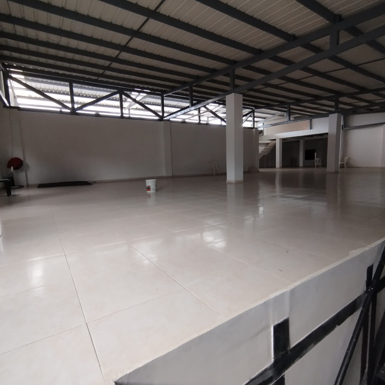 Bodega en arriendo Valle Del Cauca Cali Junín 800 m2 Habitaciones 0 Baños 3 Garajes 0 Precio $8500000