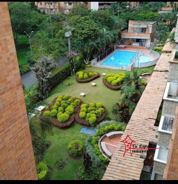 Apartamento en arriendo Antioquia Medellín Los Colores 60 m2 Habitaciones 3 Baños 2 Garajes 0 Precio $2400000