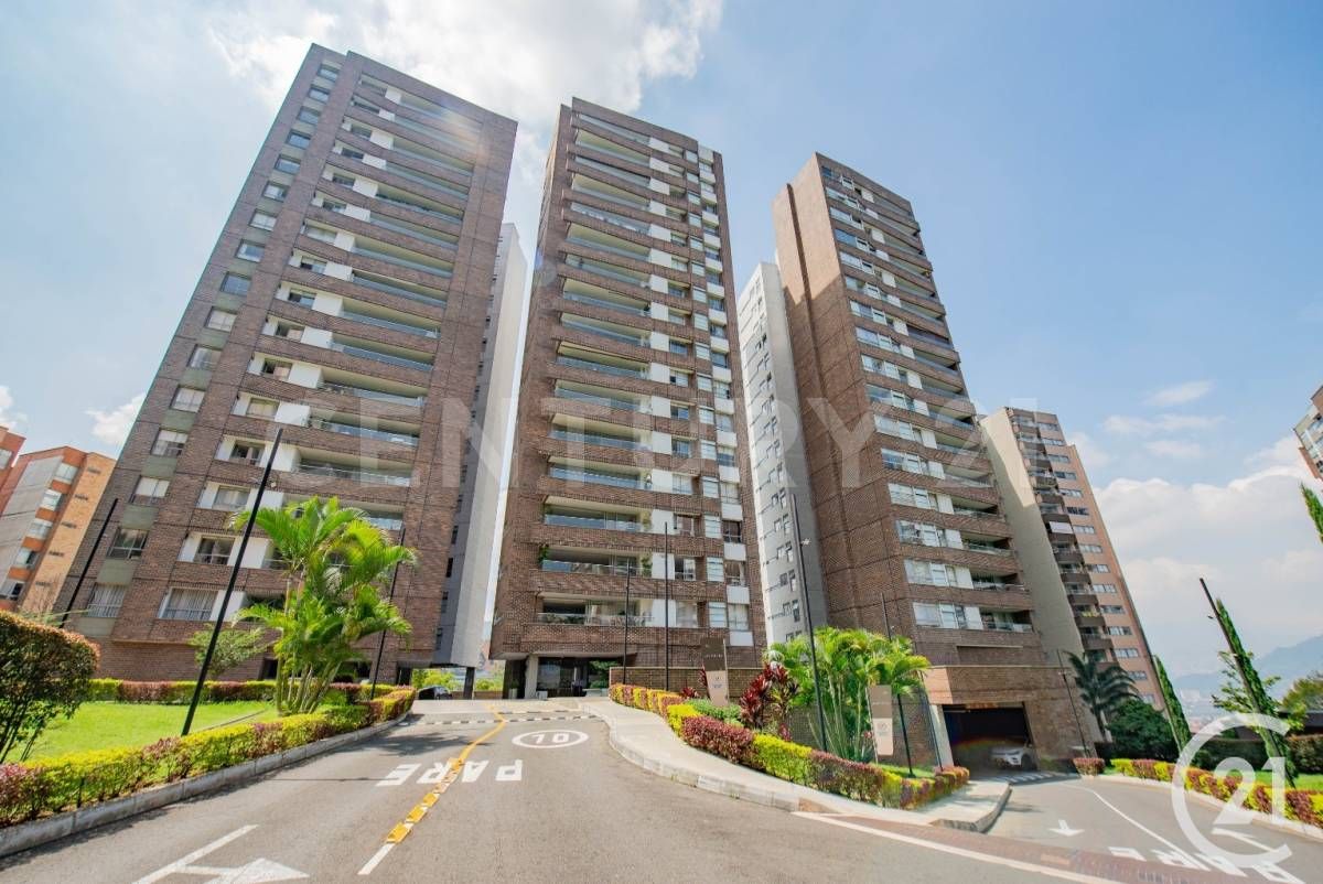 Apartamento en venta Antioquia Envigado La Inmaculada 150 m2 Habitaciones 3 Baños 3 Garajes 2 Precio $1490000000