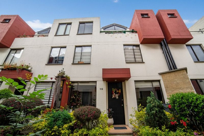 Casa en venta Cundinamarca Mosquera Mosquera 83 m2 Habitaciones 3 Baños 3 Garajes 2 Precio $480000000